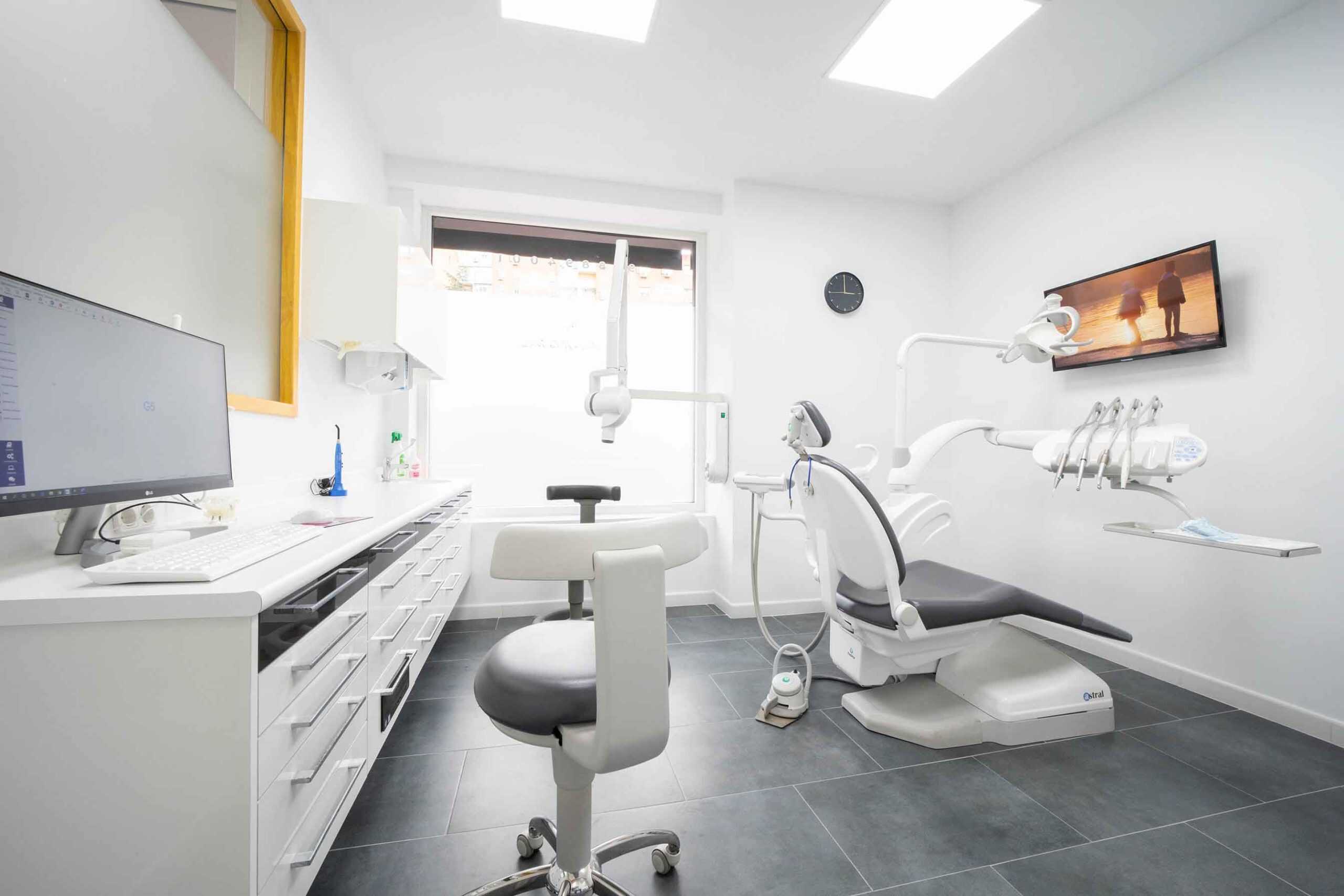 Gabinete Médico | Clínica Dental Gadea-Alobera en Alcalá de Henares Gabinete Médico | Clínica Dental Gadea-Alobera en Alcalá de Henares