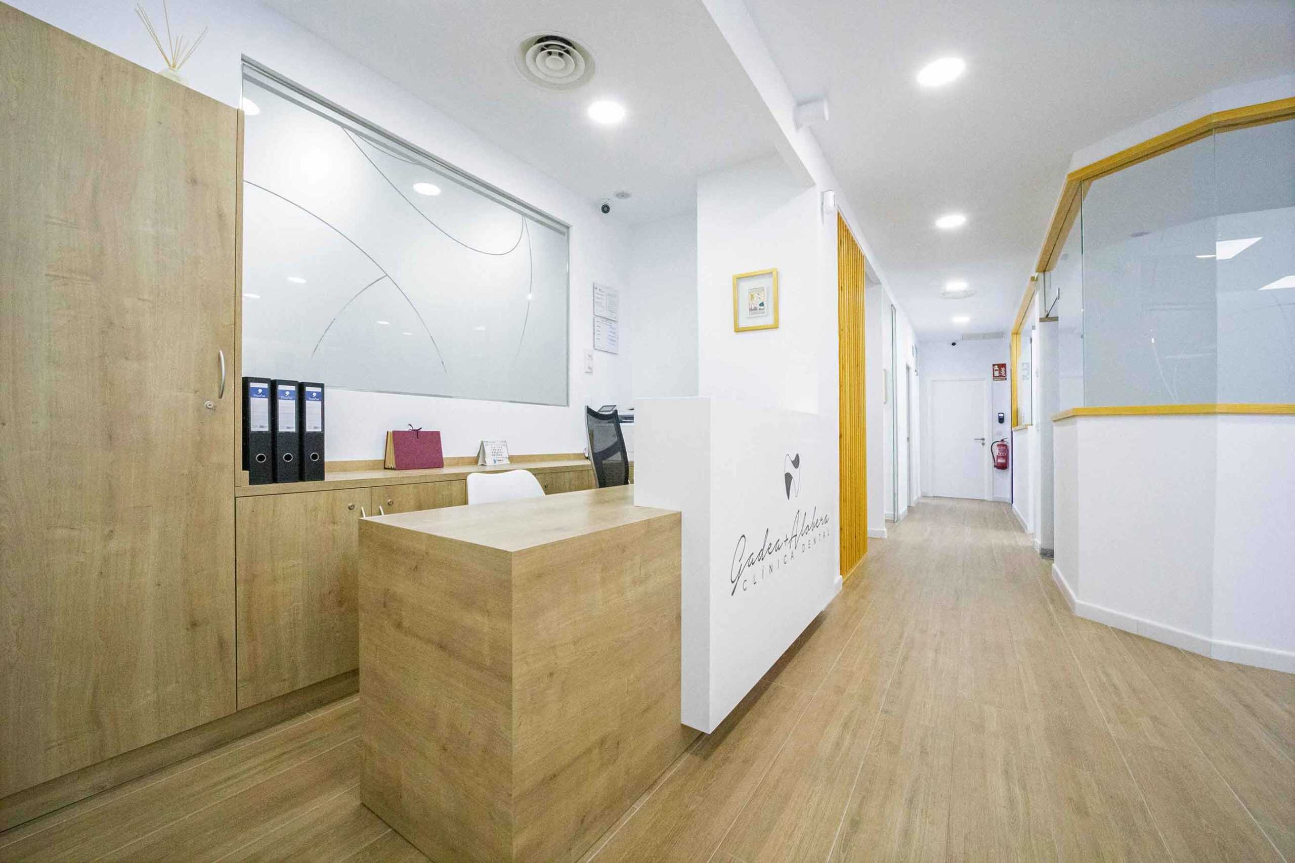 Recepción | Clínica Dental Gadea-Alobera en Alcalá de Henares Recepción | Clínica Dental Gadea-Alobera en Alcalá de Henares