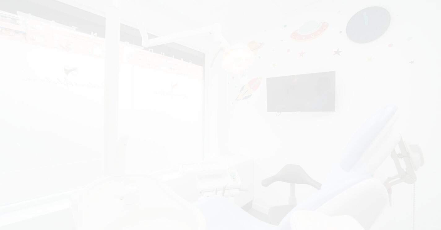 Instrumental médico difuminado | Clínica Dental Gadea-Alobera en Alcalá de Henares
